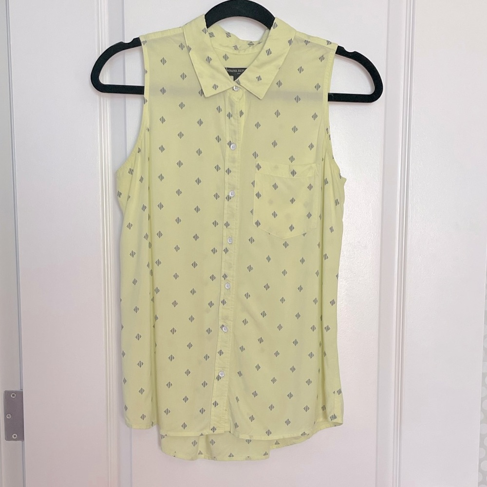Banana Republic Pale Neon Yellow Button Up Tank